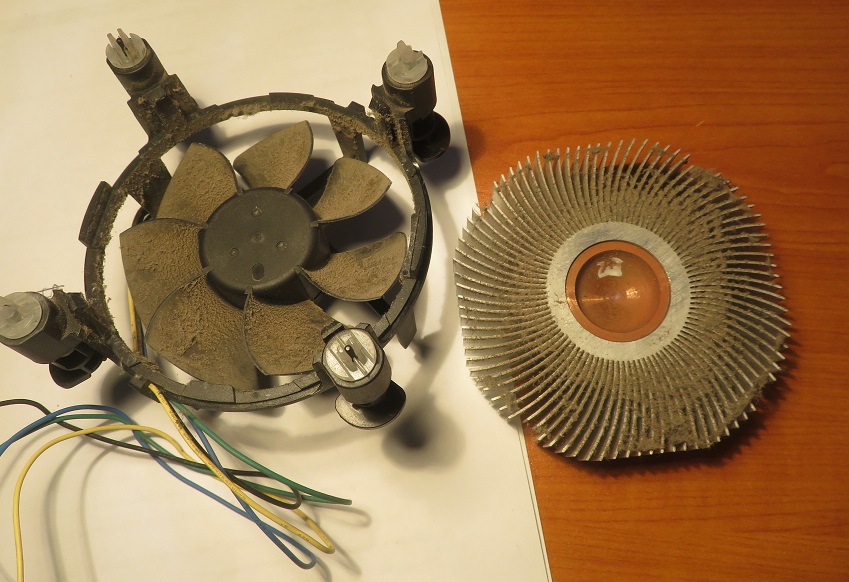 Dust on heatsink